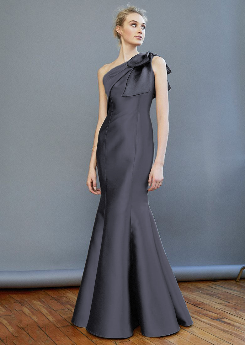 ONE SHOULDER GOWN