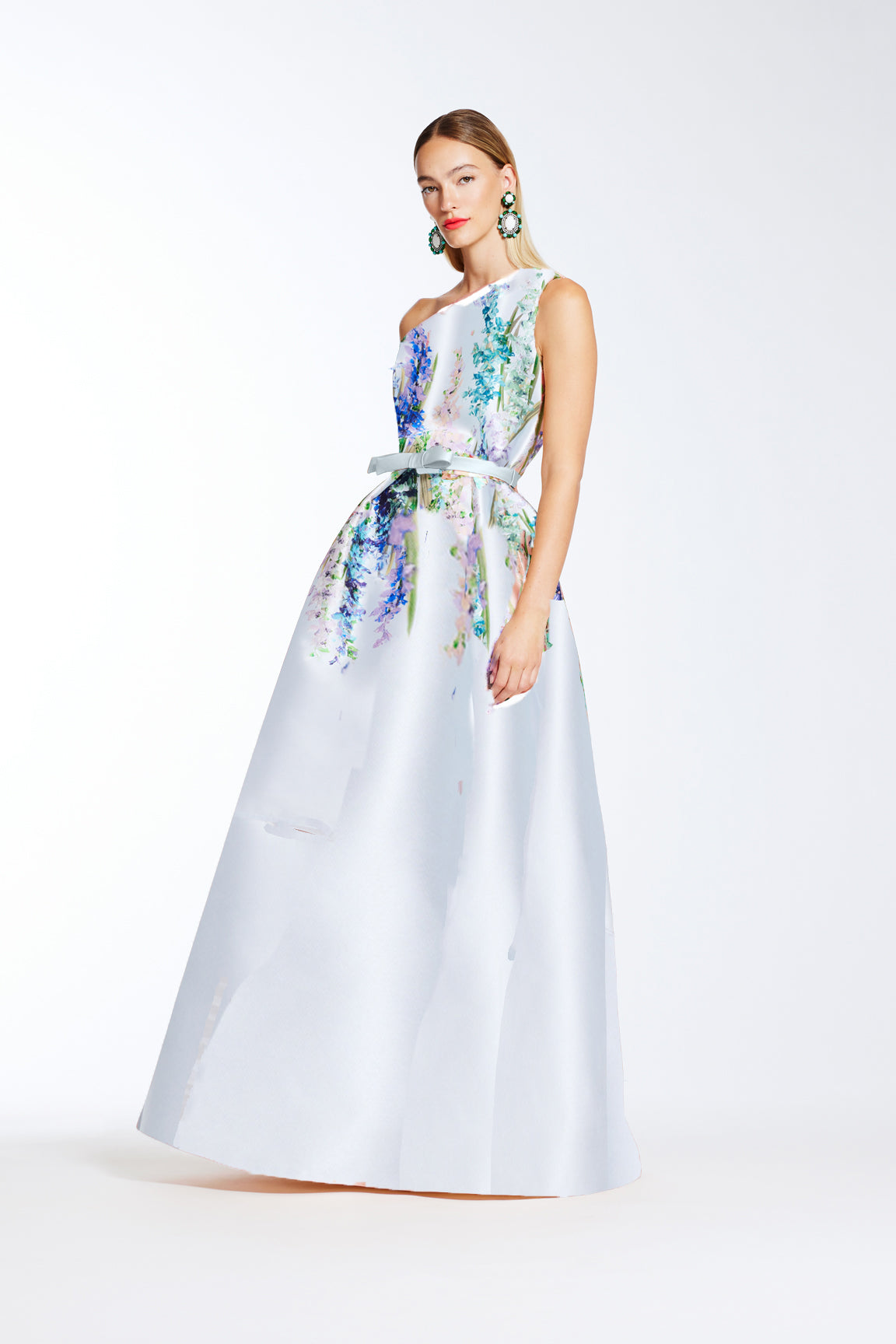 ONE SHOULDER GOWN