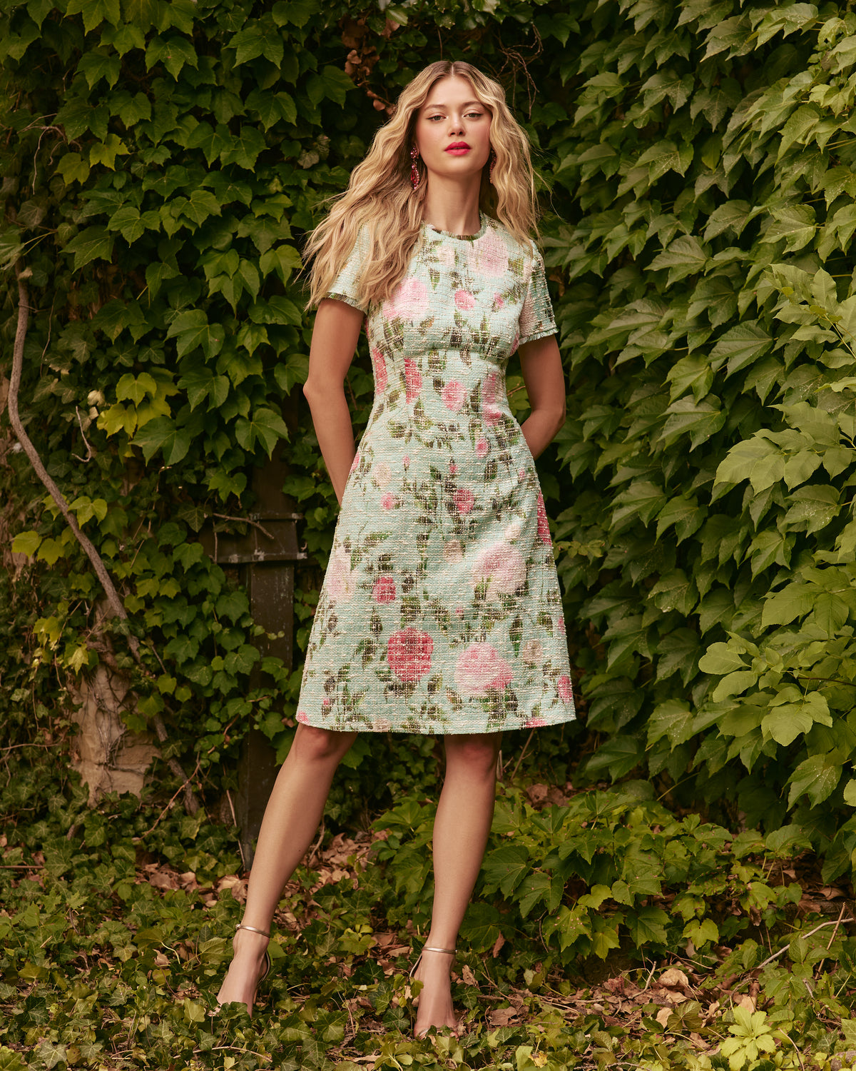 SHORT SLEEVE DRESS