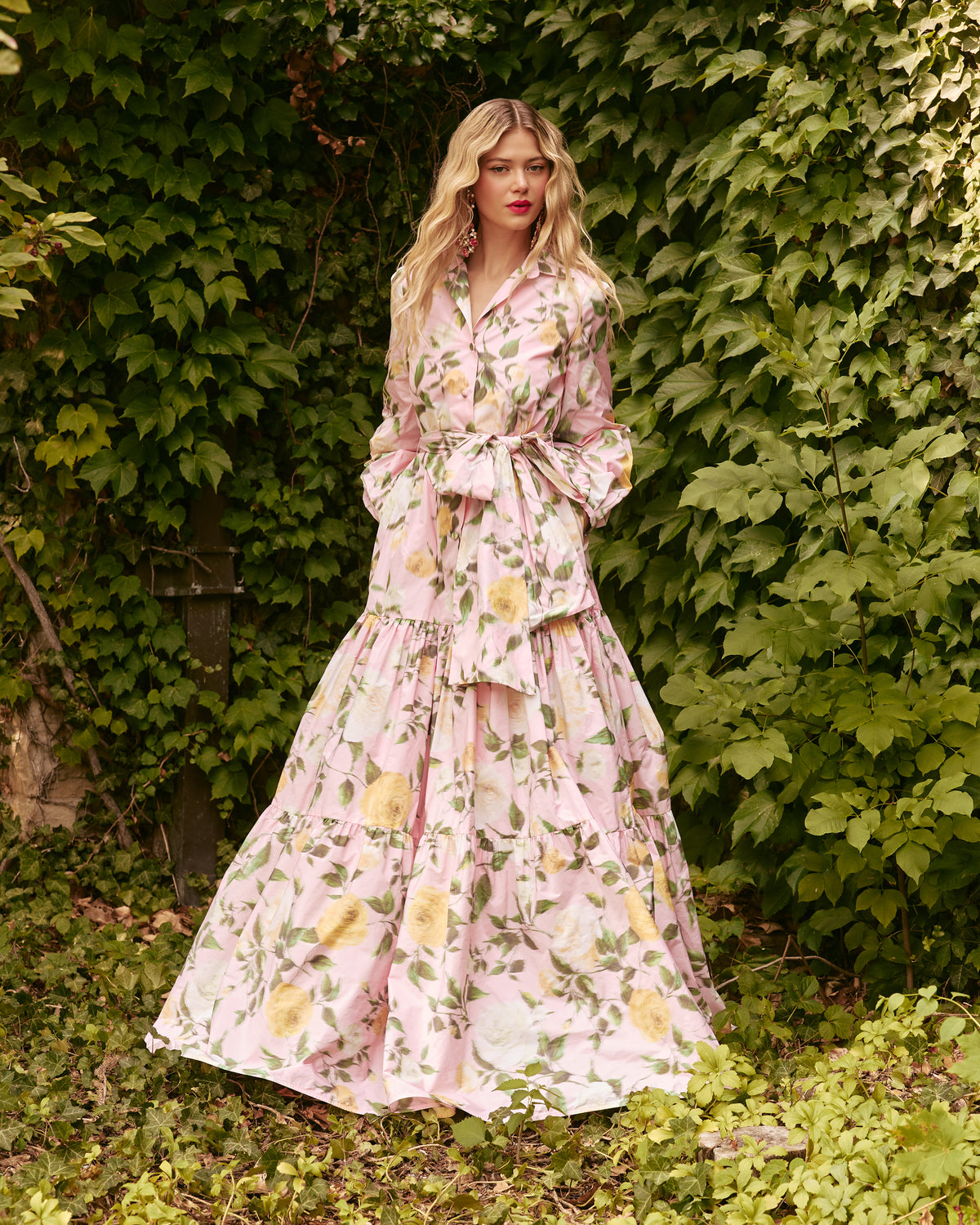 LONG SLEEVE GOWN
