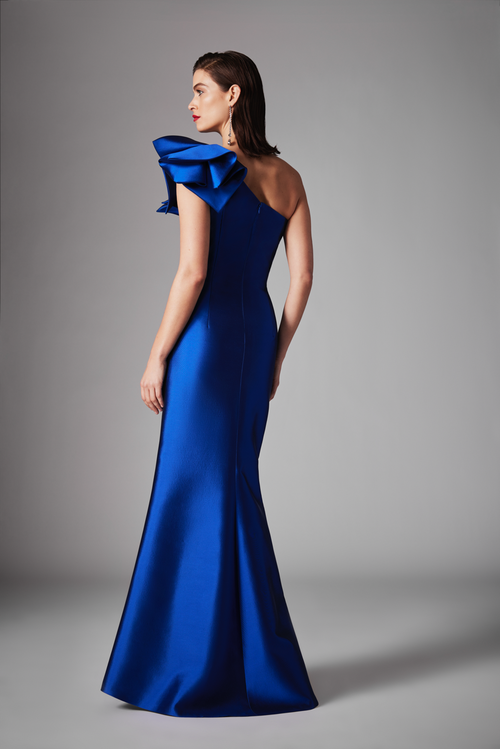 ONE SHOULDER GOWN