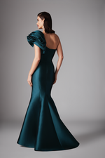 STRAPLESS GOWN