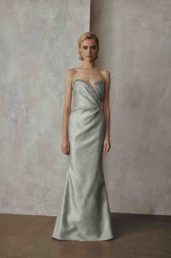 STRAPLESS GOWN