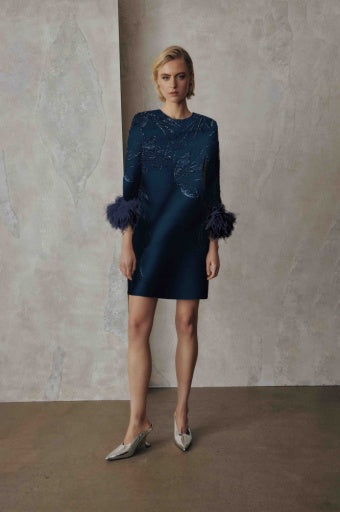DRESS WITH SLEEVES