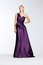 ONE SHOULDER GOWN