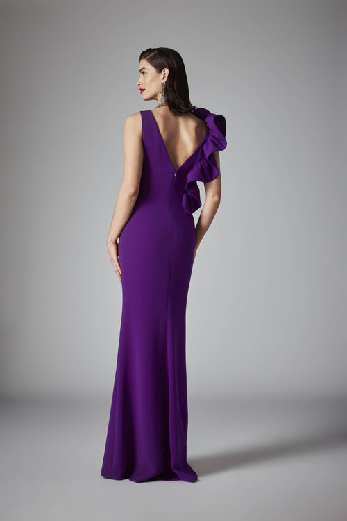 SLEEVELESS GOWN