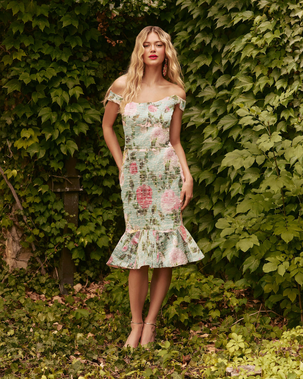 OFF-THE-SHOULDER DRESS
