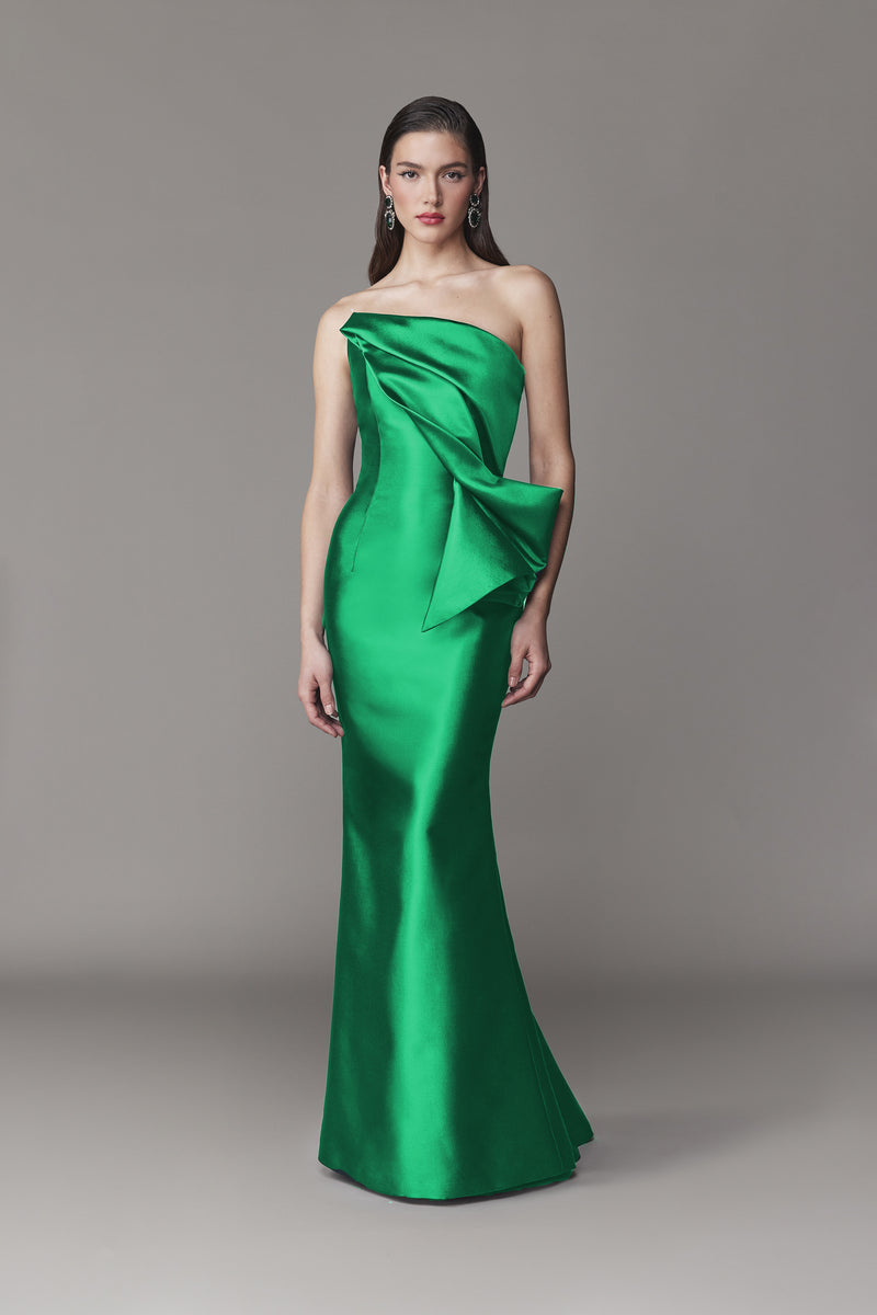 OFF-THE-SHOULDER GOWN