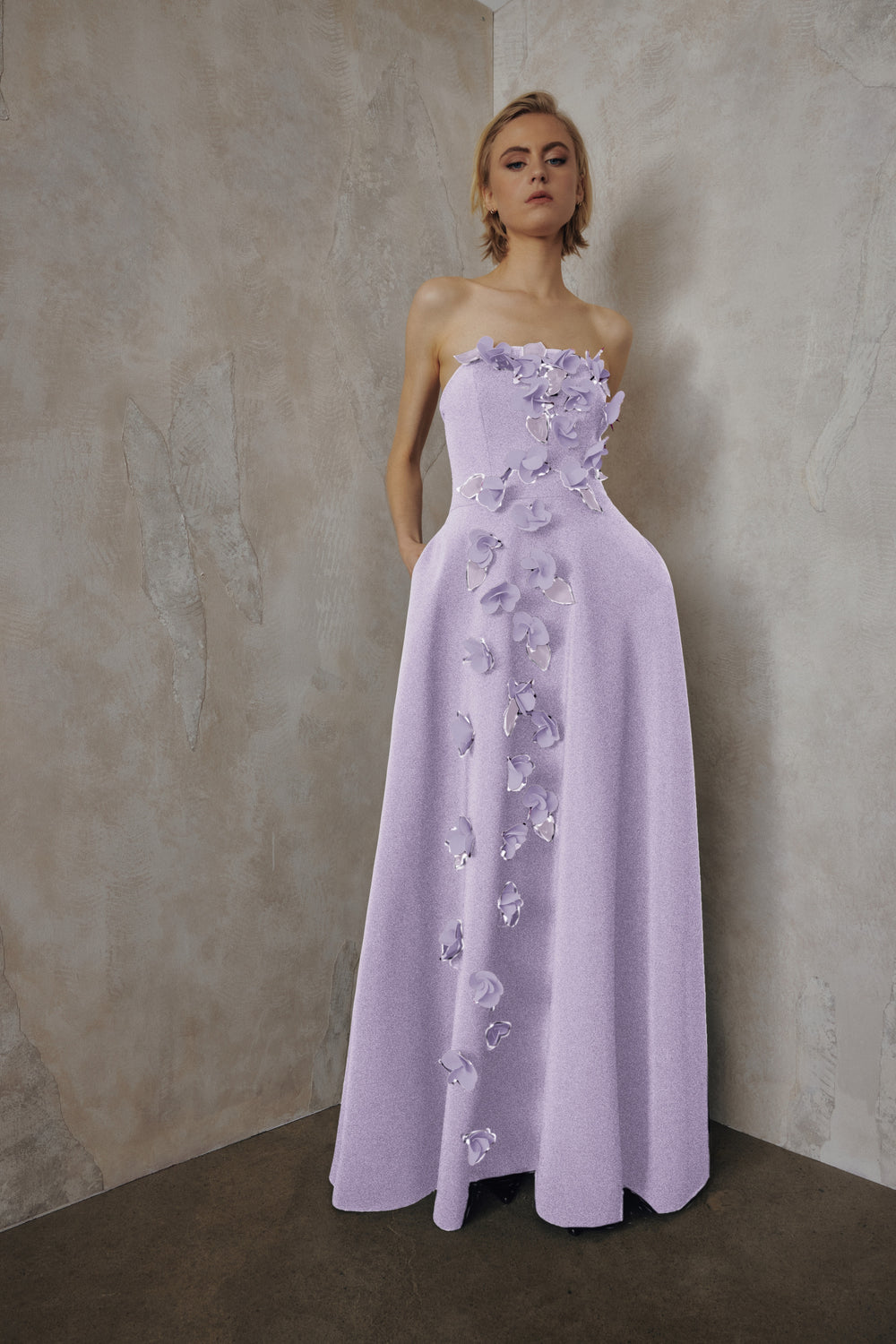 STRAPLESS BALL GOWN