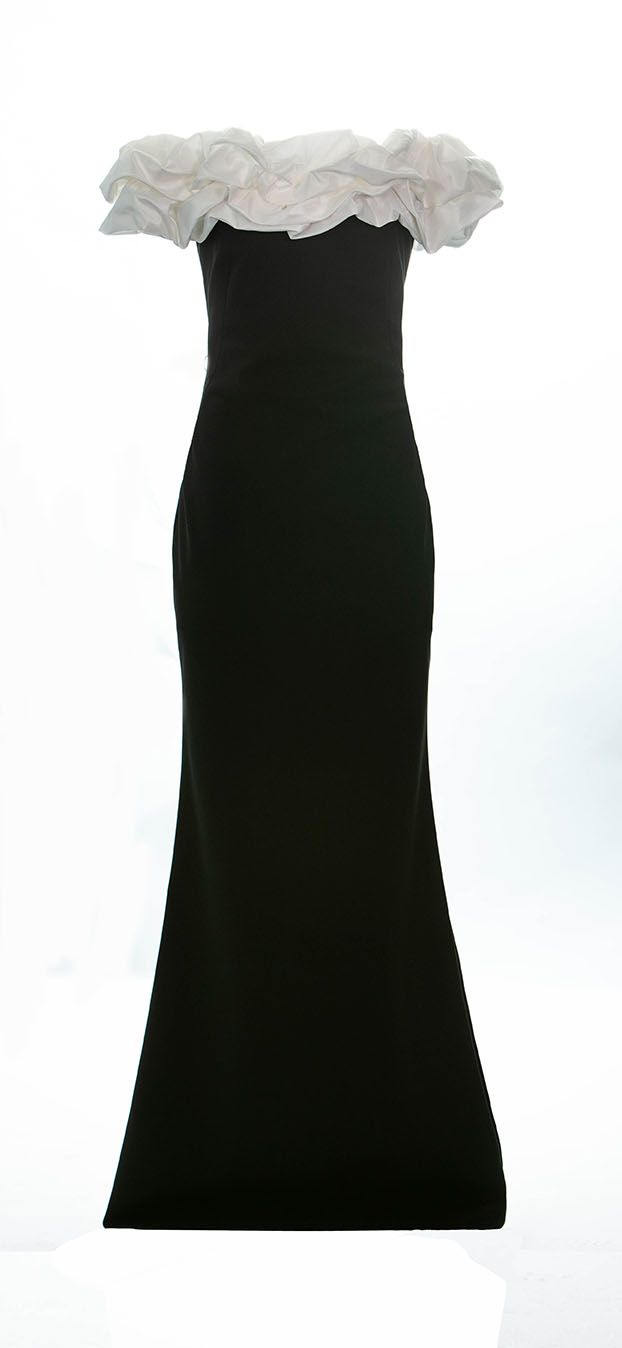 Vestido con hombros descubiertos