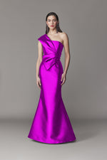 ONE SHOULDER GOWN