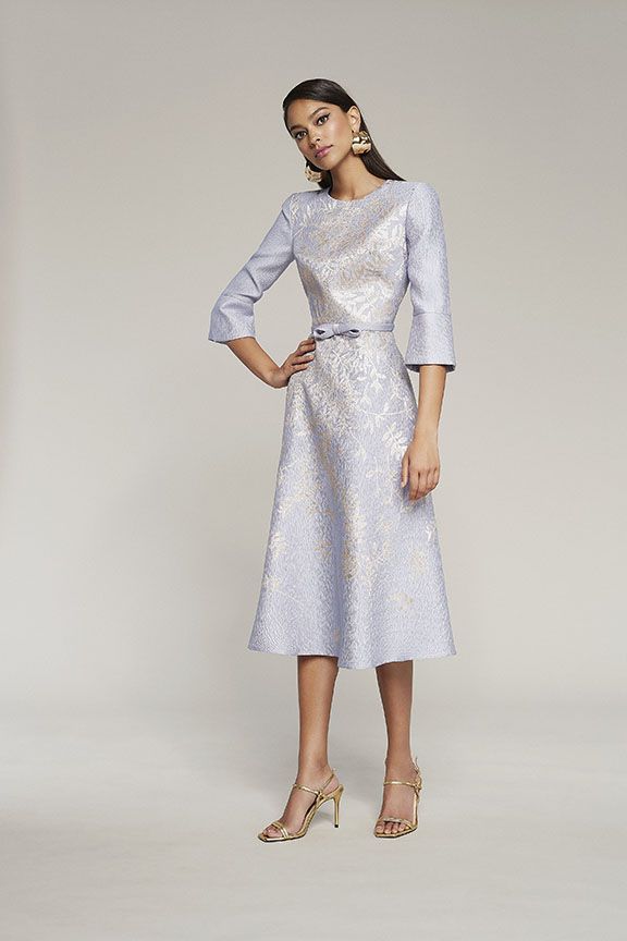 Vestido midi de manga 3/4