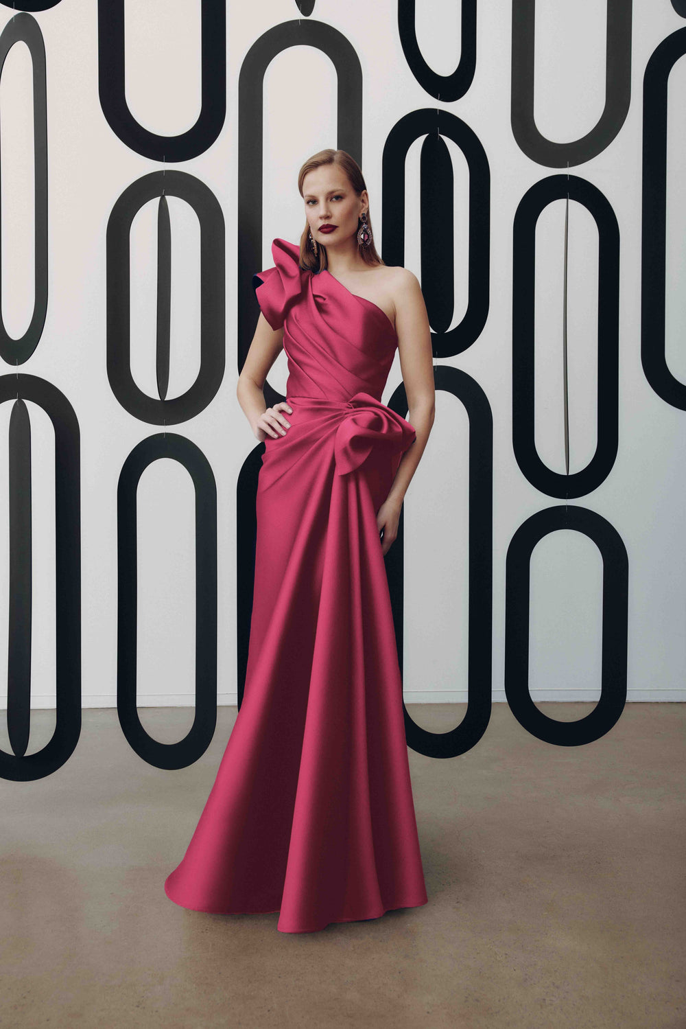 One-shoulder Gown