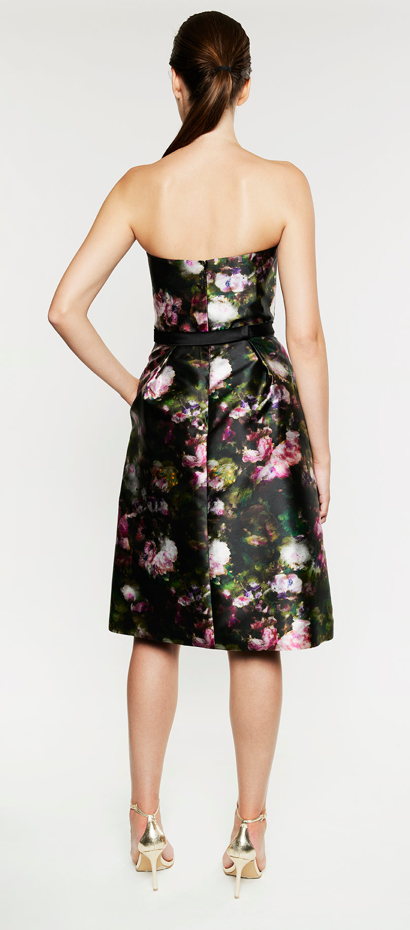 Vestido de fiesta sin tirantes